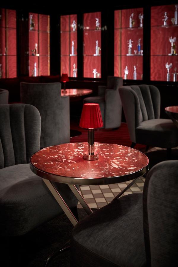 Hotel Riggs Washington Dc Esterno foto The bar at the London Edition