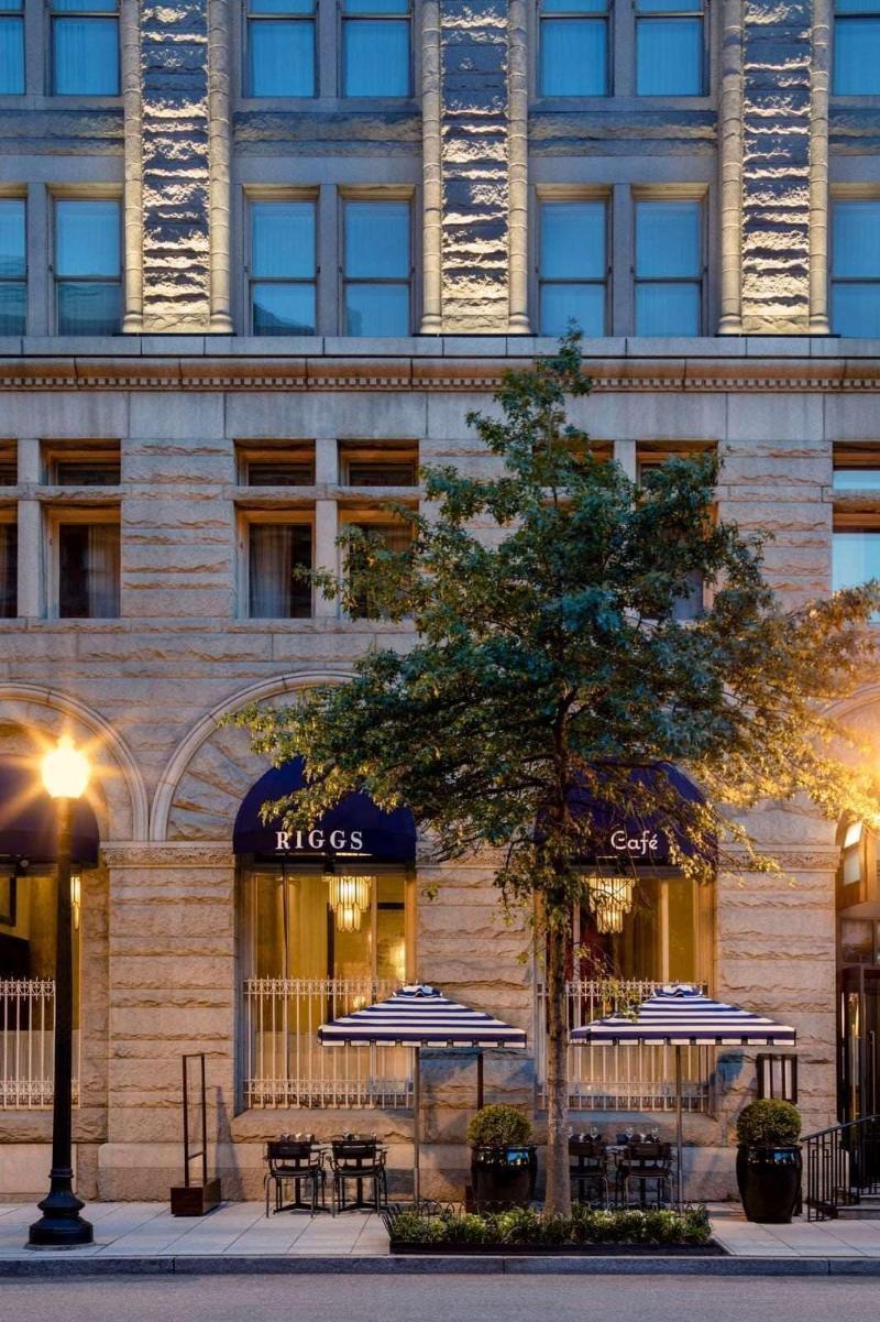 Hotel Riggs Washington Dc Esterno foto Café Riggs