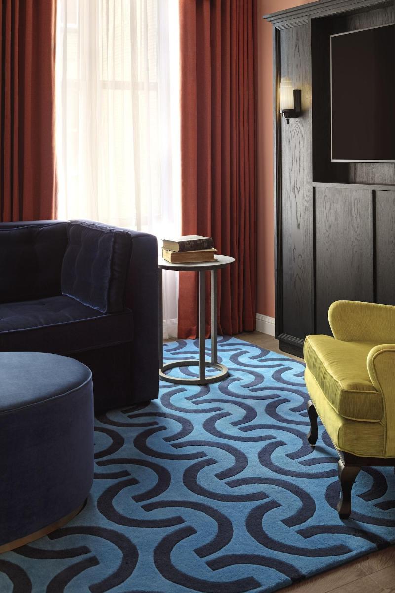 Hotel Riggs Washington Dc Esterno foto A carpet in a living room