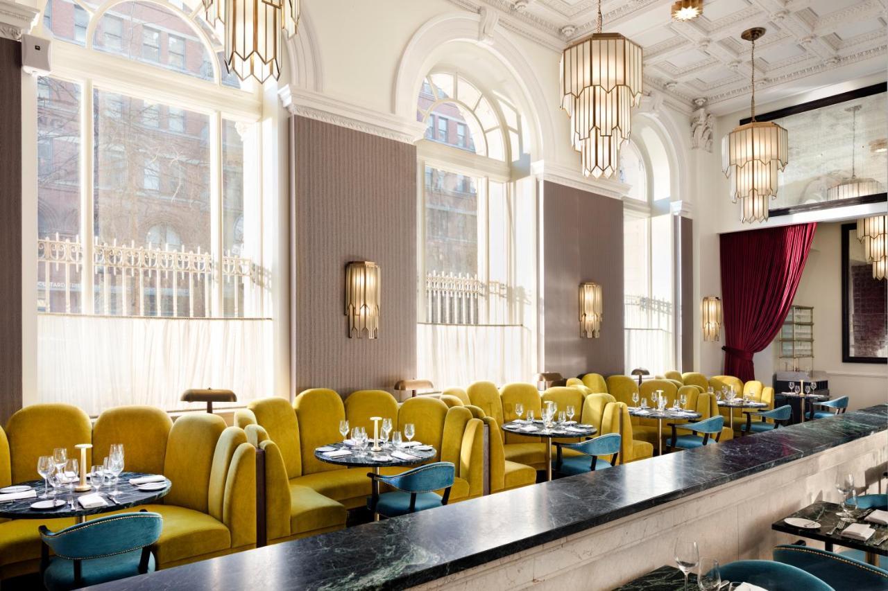 Hotel Riggs Washington Dc Esterno foto The restaurant's interior